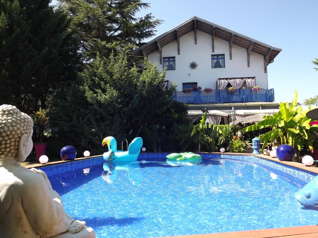 Chambres d'hotes La Maison Bleue photo 4