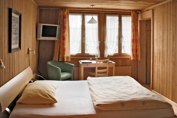 Hotel Saanerhof photo 2