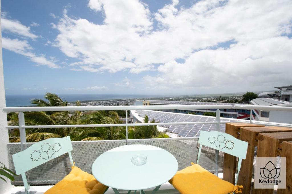 Le Vetiver 3 étoiles - 30m2 - Rénové avec vue mer - 10' de l'aéroport photo 1