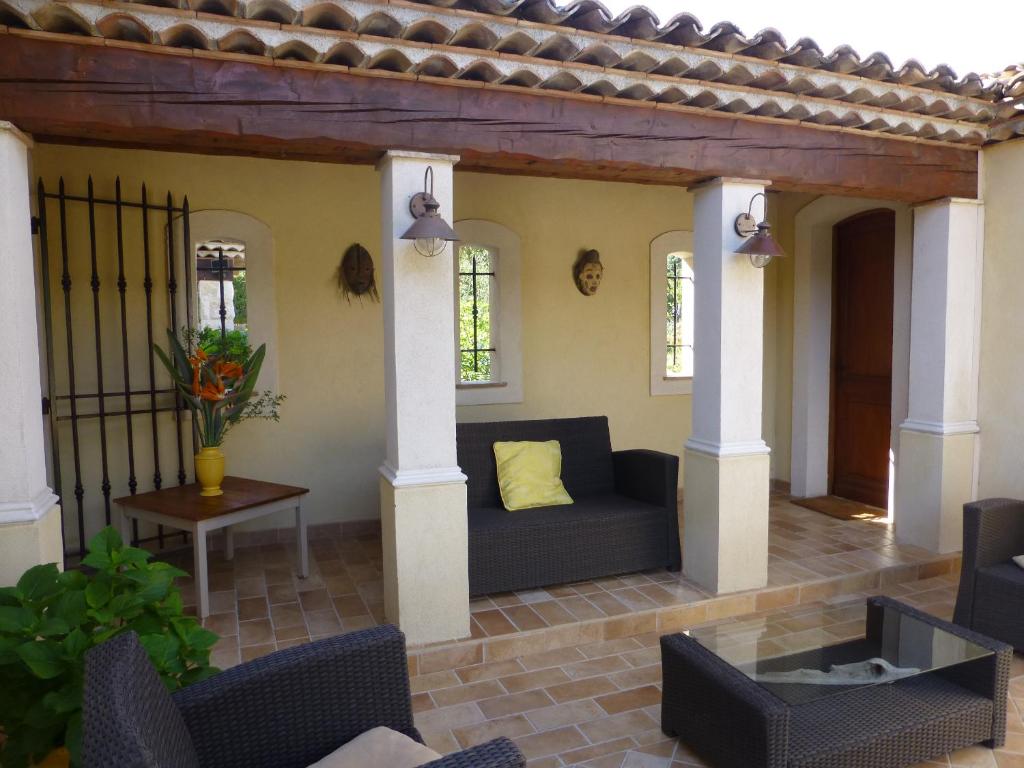 Chambre d'hôtes "La Bastide des Eucalyptus" photo 4
