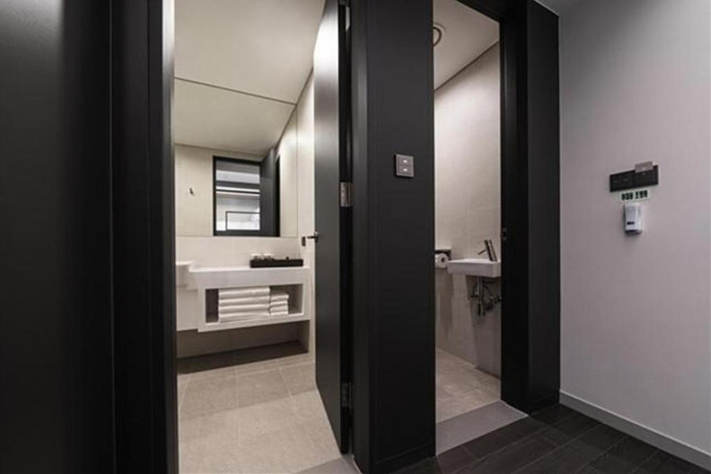 Четырехместный (Четырехместный номер), Nine Tree Hotel Dongdaemun