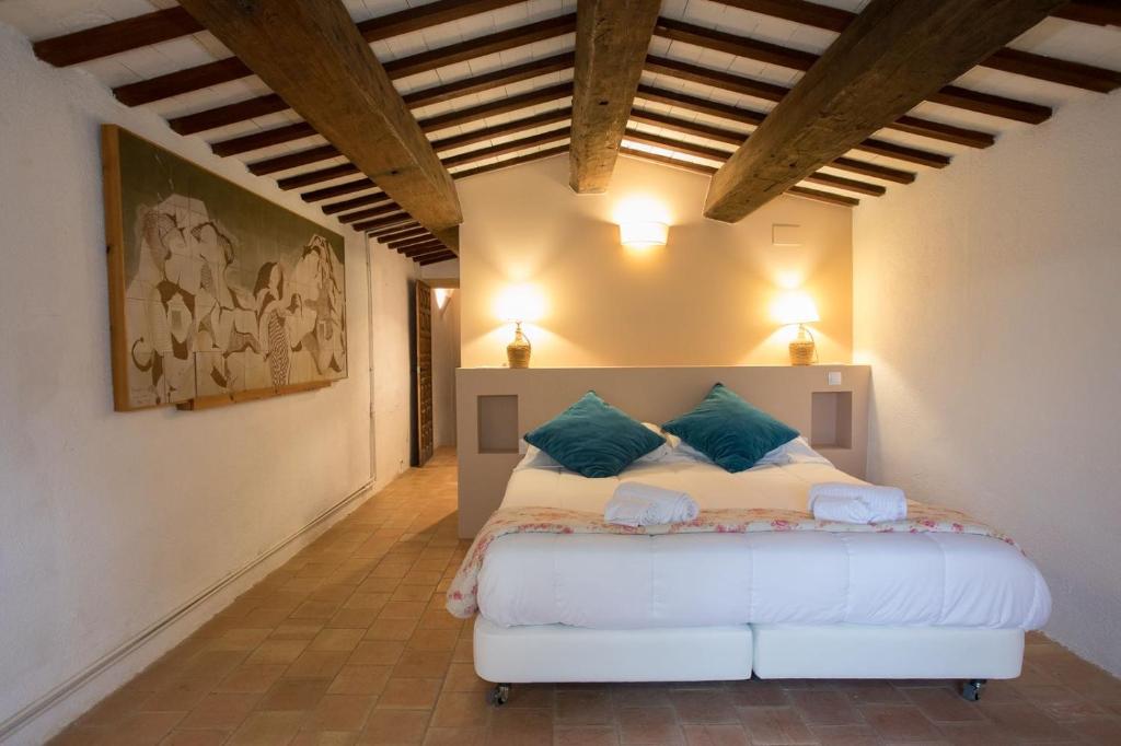Alquiler de casa rural completa: Masía del siglo XV en la Costa Brava photo 3