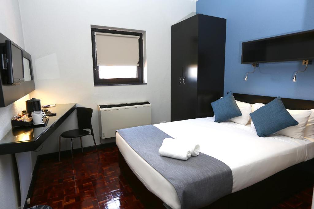 Morning Star Express Hotel - Tap to explore photos