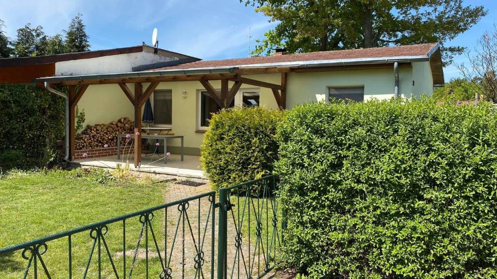 Ferienhaus Bungalow in Arendsee in ruhiger Lage photo 1