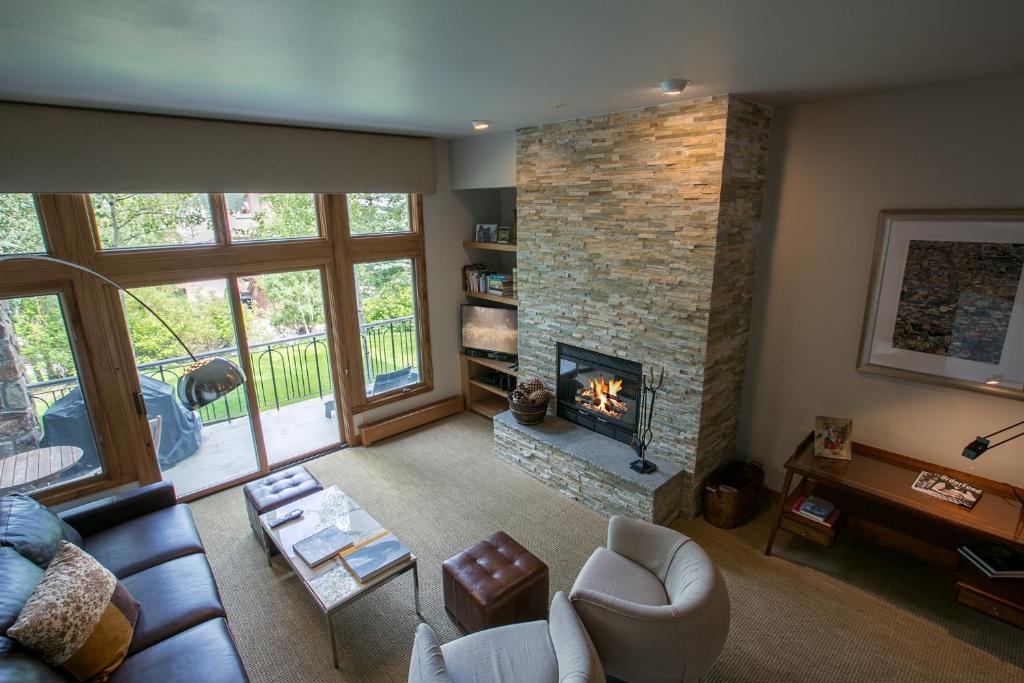 Highlands Townhome by Vail Realty image