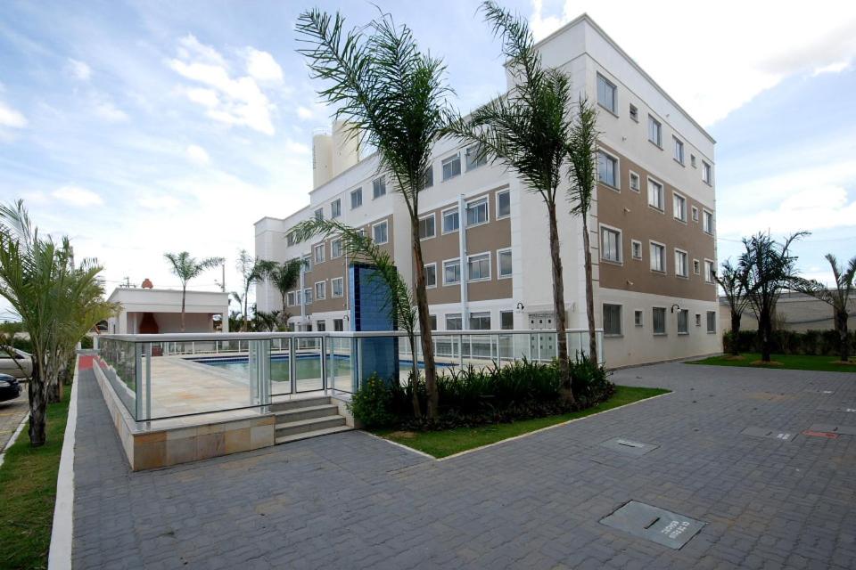 Apt completo-Ar-TV-Portaria 24h-Piscina-Praia photo 2