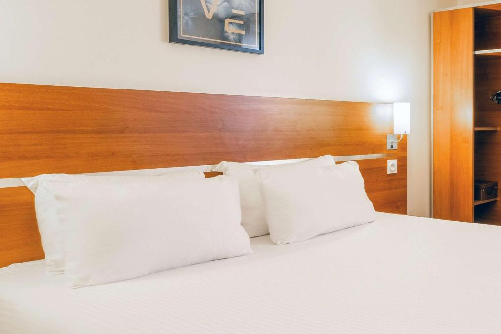 Comfort Hotel Aeroport Lyon St Exupery photo 3