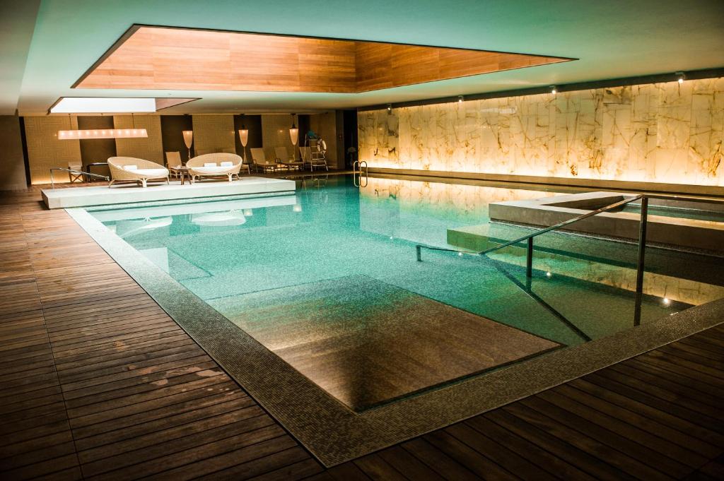 Grand Hyatt Chengdu - Tap to explore photos