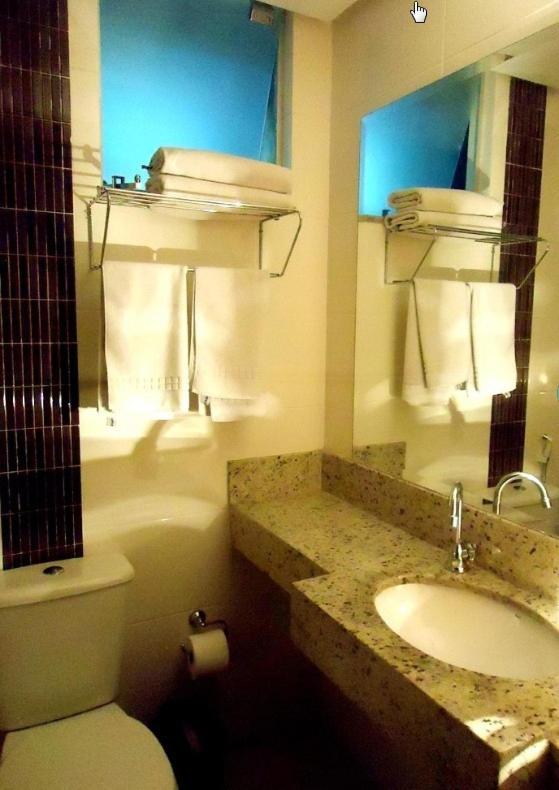 Senador Plaza Hotel photo 4