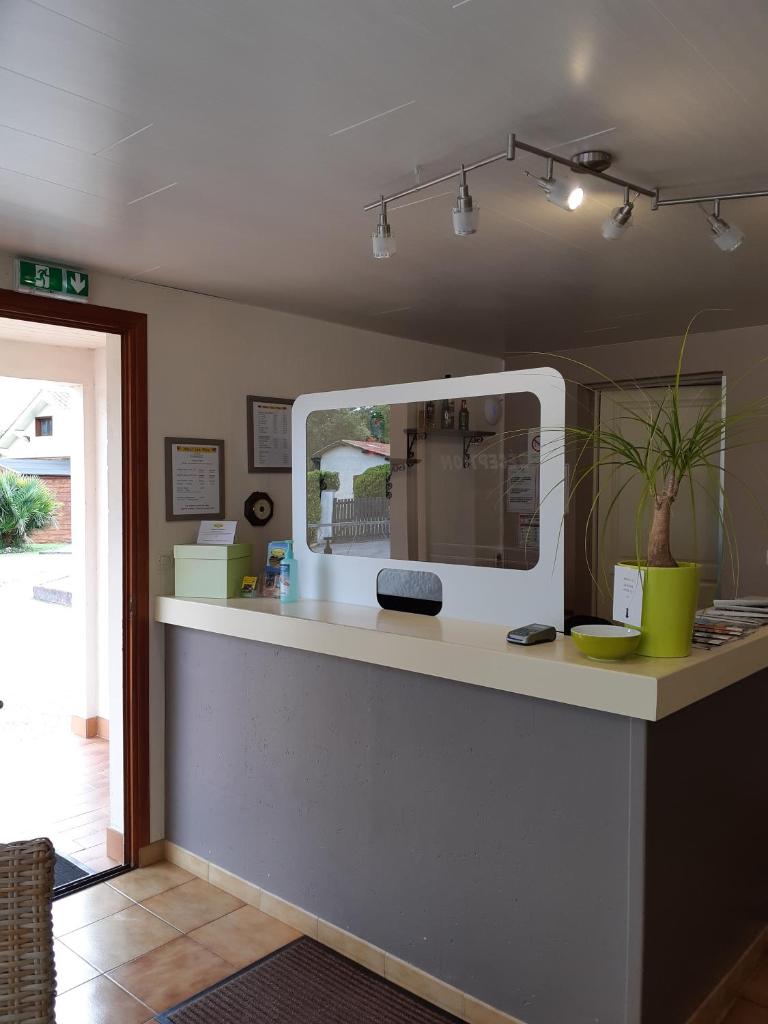 Hotel Les Pins photo 4
