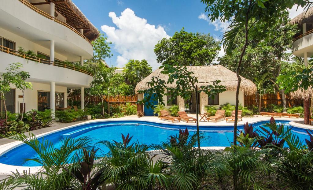 Amazing Poolside Bliss, Private Terrace with Hot Tub in Aldea Zama photo 4