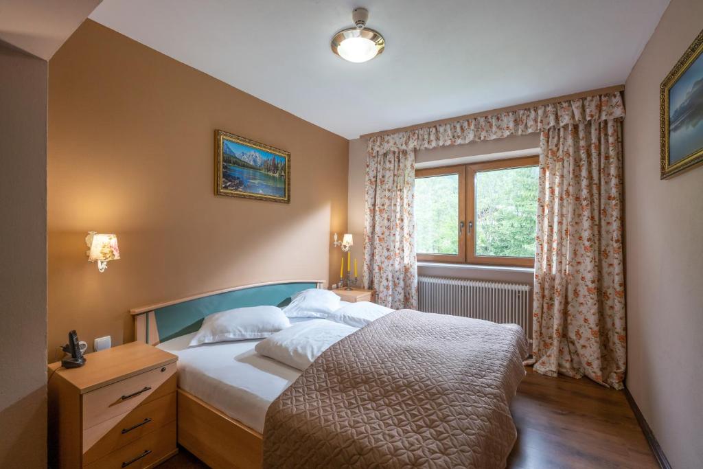 Alpenhotel Edelweiss photo 3