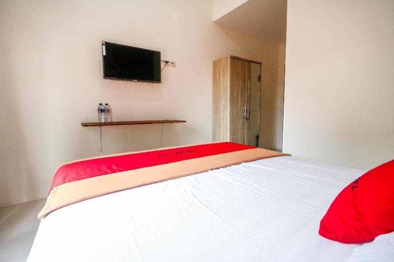 Urbanview Hotel AVA Banjarmasin by RedDoorz photo 3