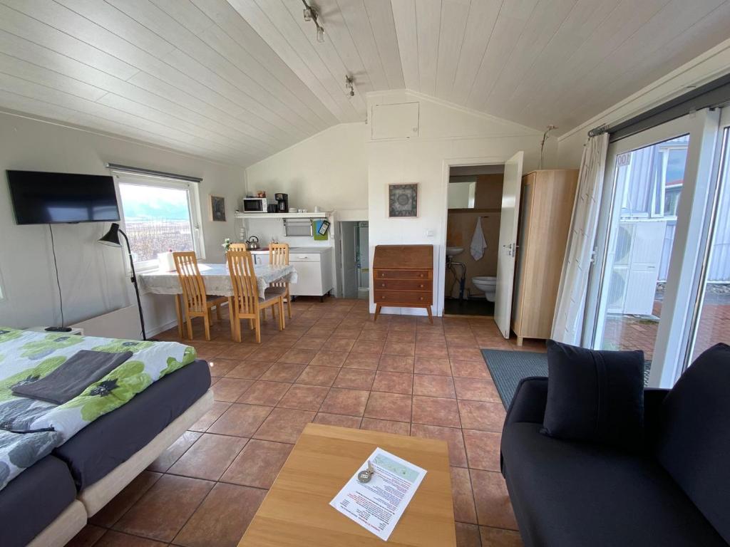 Lækjarkot Rooms and Cottages with Kitchen photo 4