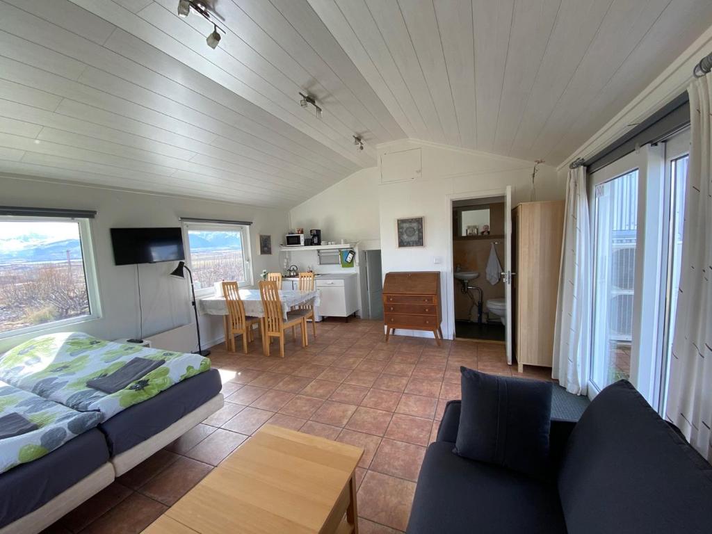 Lækjarkot Rooms and Cottages with Kitchen photo 1