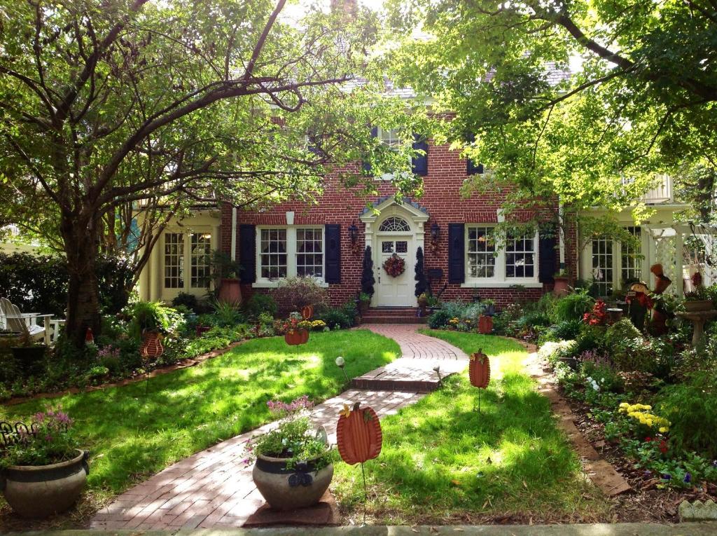 Pettigru Place Bed & Breakfast photo 1