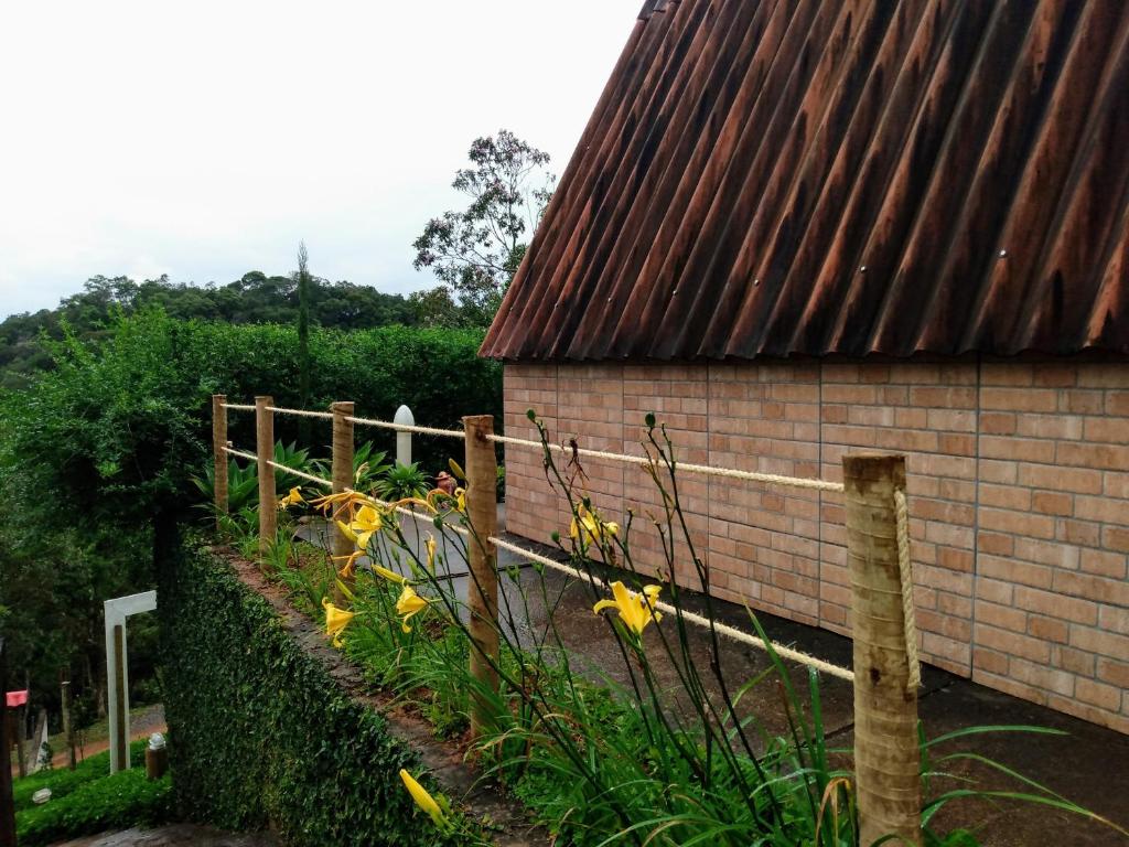 Recanto Mauá - Chalé Azaleia photo 4