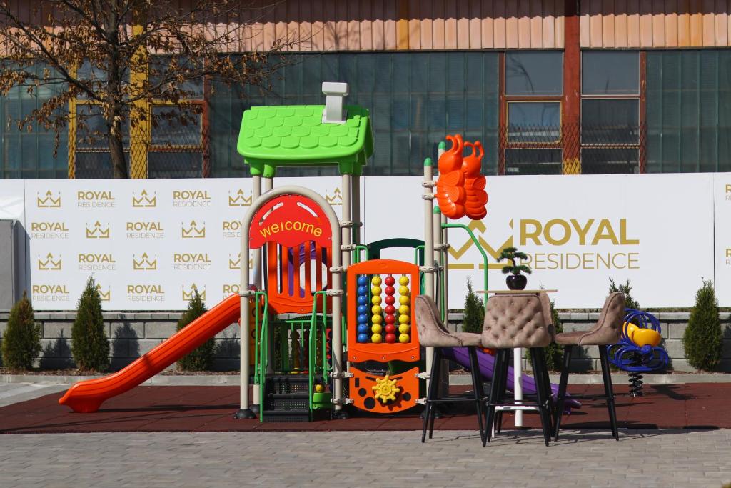 Royal Residence photo 3