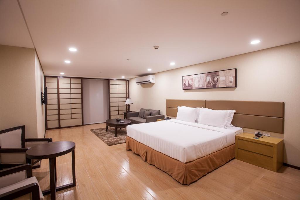 Сьюит (Представительский люкс), Jinjiang Inn Makati