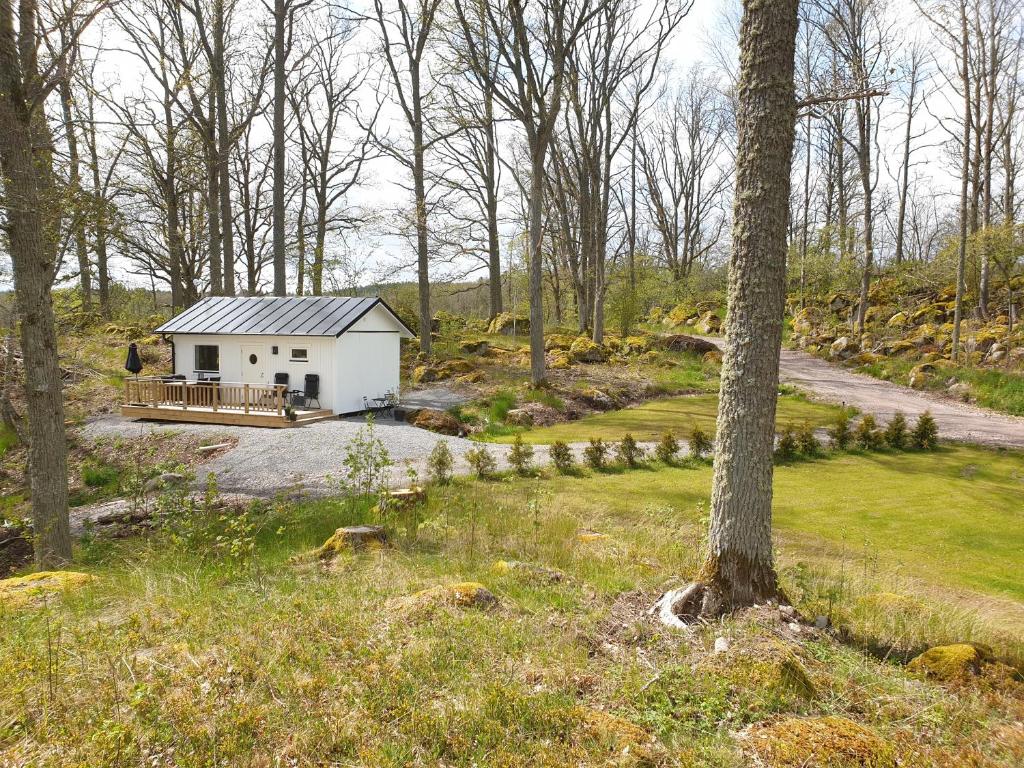 Humlegarden lake cottage, Horn photo 1