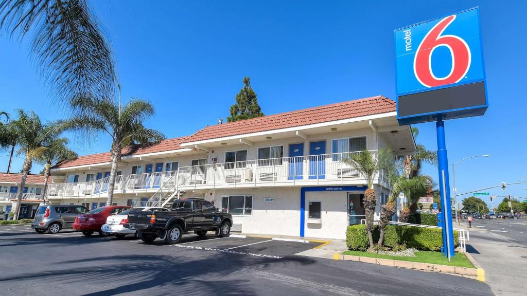 Motel 6-Denver, CO - Airport photo 1