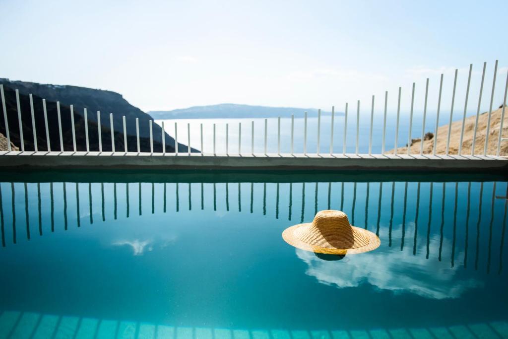 Сьюит (Люкс Lilium с собственным бассейном), Lilium Santorini Villa