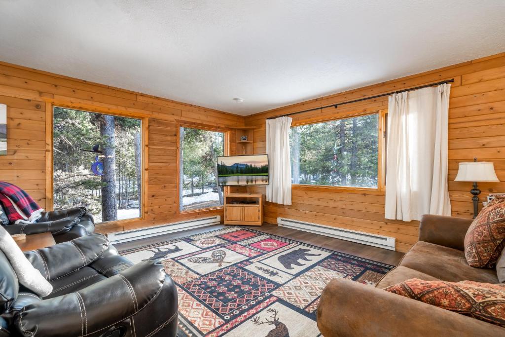 Shepherd Family Retreats- Moose image