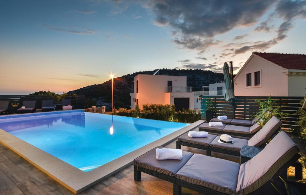 Rooftop - luxury residence photo 2