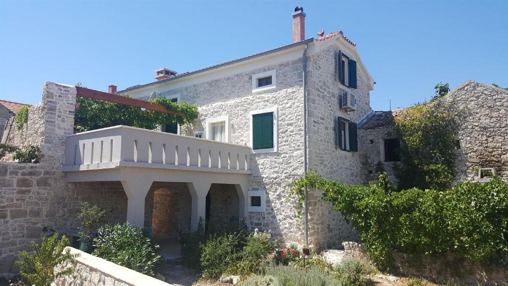 House Sandra