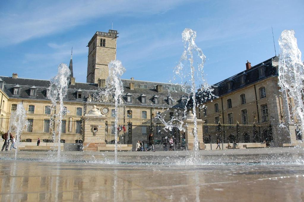 Appart Hotel Montchapet Dijon Centre - Thumbnail image