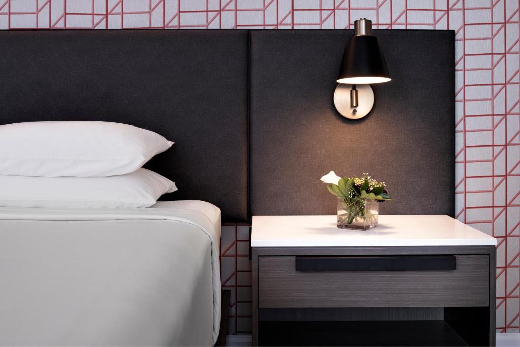 Hyatt Centric Downtown Minneapolis Room Type - King Room