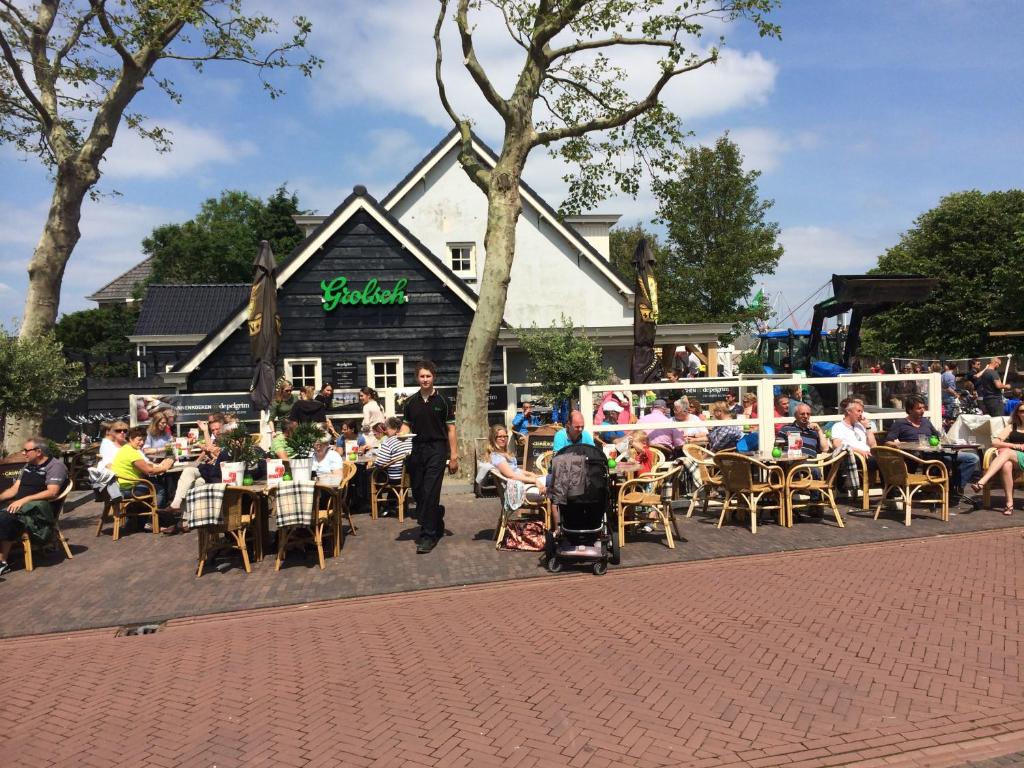 Kerkplein Vakanties photo 1