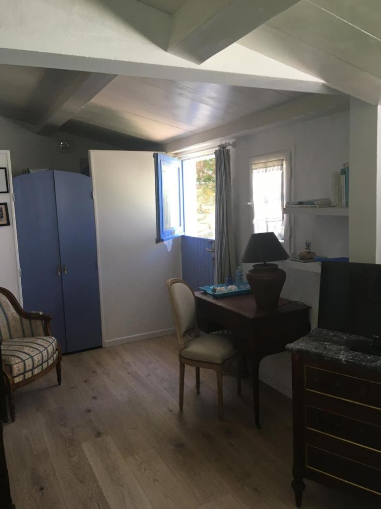 Le Buzet Bleu Bed & Breakfast photo 4