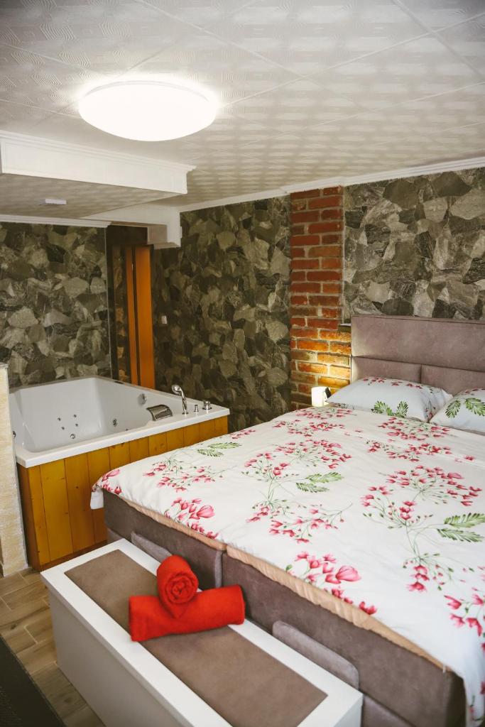 Hotel ZRINSKI photo 2