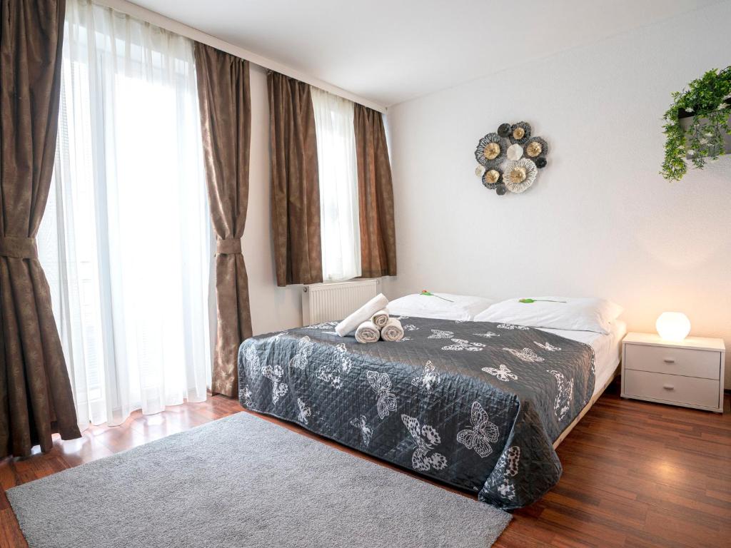 Студио (Номер-студио с балконом - Obchodna street nr. 7), Apartments City Centre