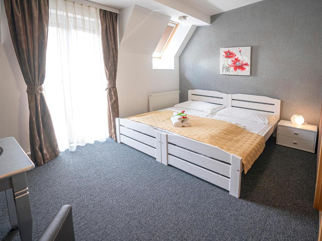 Студио (Номер-студио с балконом - Obchodna street nr. 7), Apartments City Centre