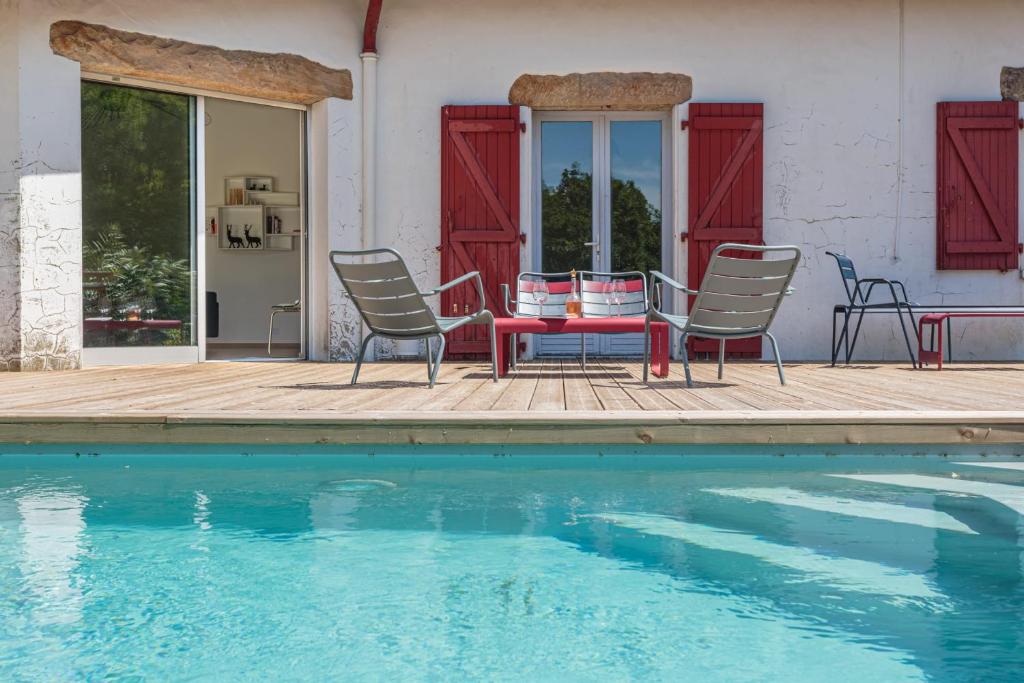 LANDAGAINA Villa with heated pool and garden Guethary close to Biarritz photo 3