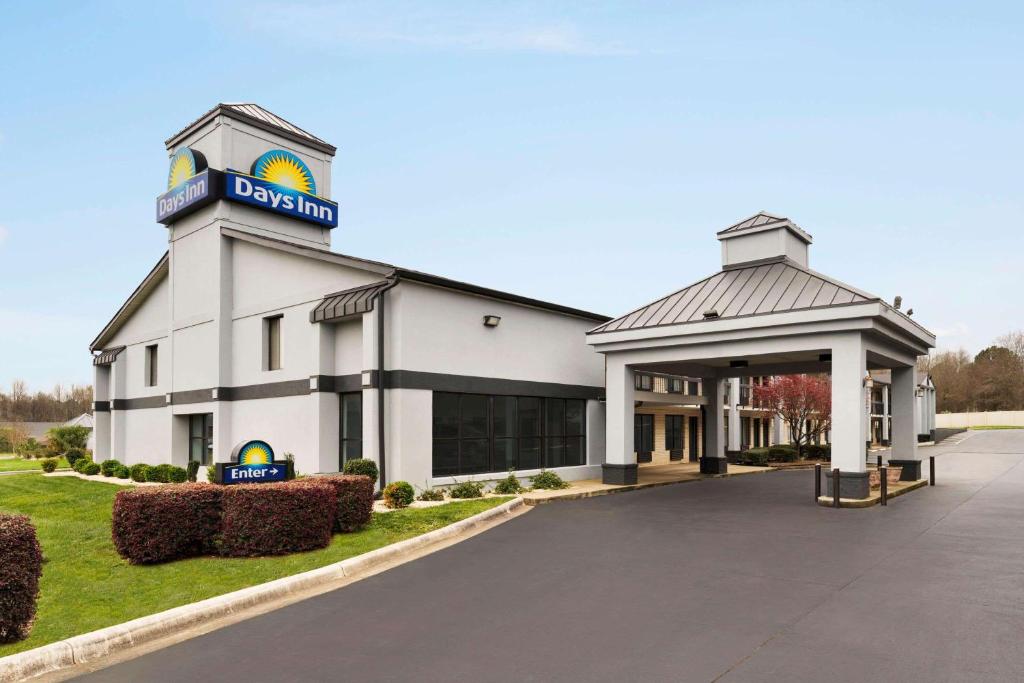 Days Inn by Wyndham Rock Hill image