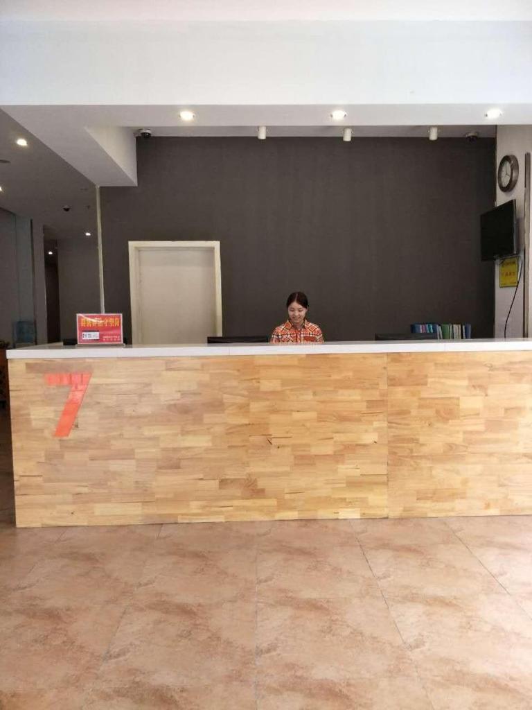 7Days Premium Guangzhou Zengcheng Xintang Plaza Branch photo 1