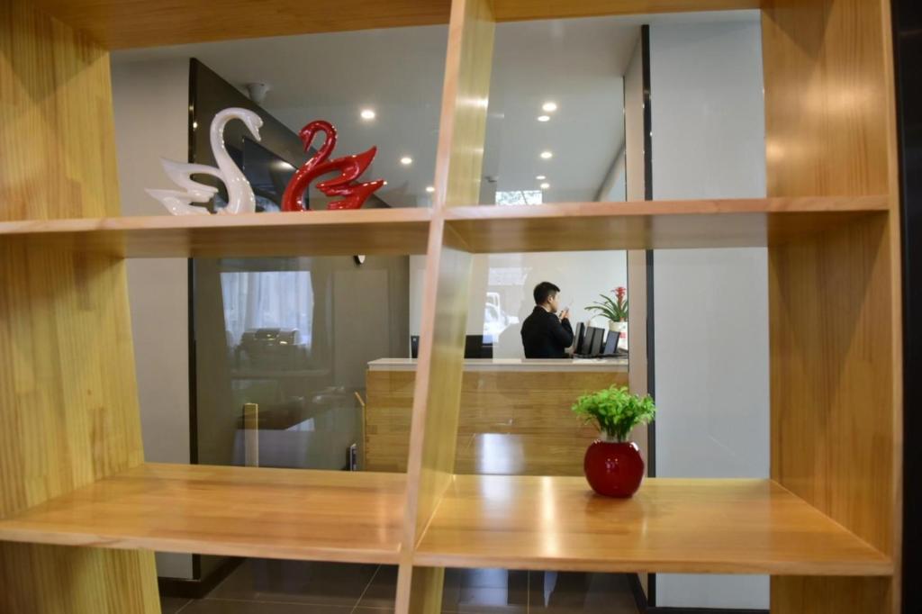 7Days Premium Luoyang Peony Park Shanghai Market Branch photo 2