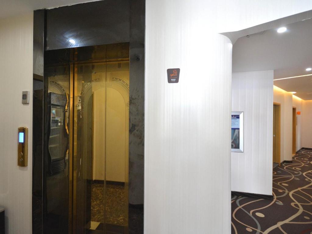 7Days Premium Qingdao Technology Street Branch photo 3