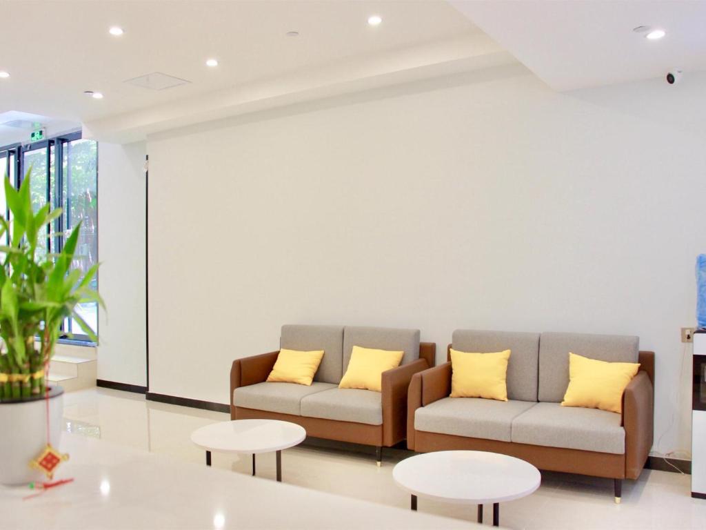 7Days Premium Guangzhou Fangcun Guanggang New City Hedong Subway Station Branch photo 2