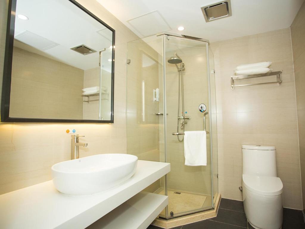Двухместный (Двухместный номер с 2 отдельными кроватями), 7Days Premium Beijing International Trade Jinsong Subway Station Branch