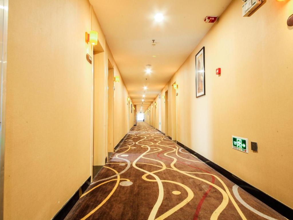 7Days Premium Jinan Beiyuan Street Red Star Macalline Branch photo 2