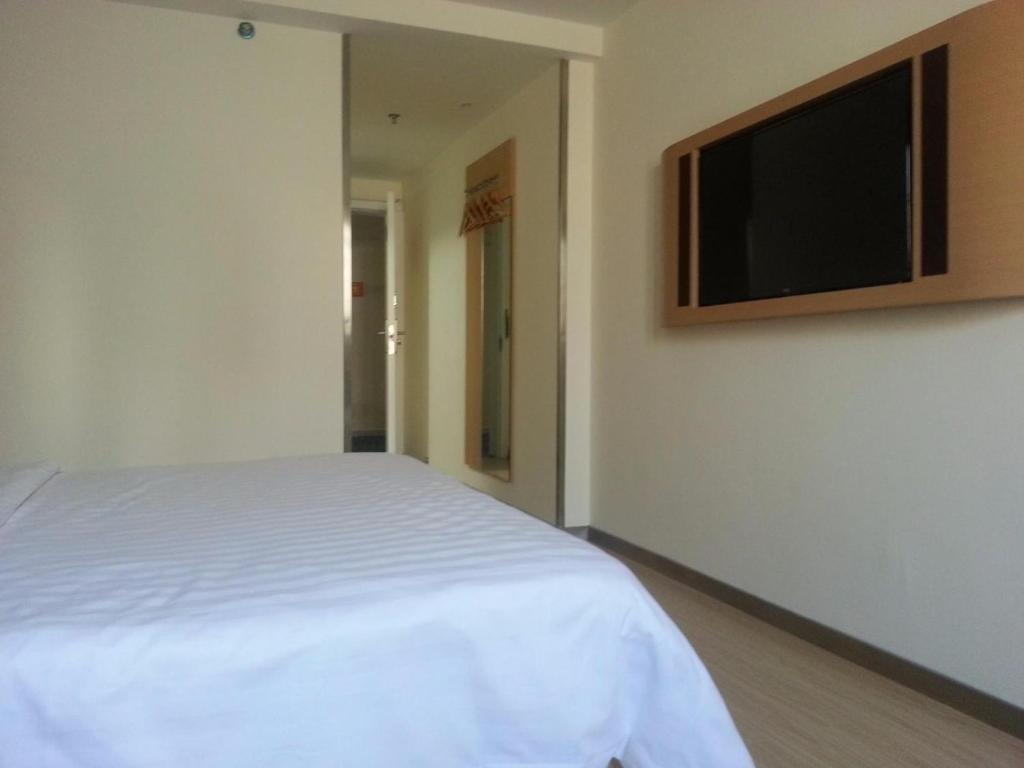 7Days Inn Deyang Wenmiao Square photo 1