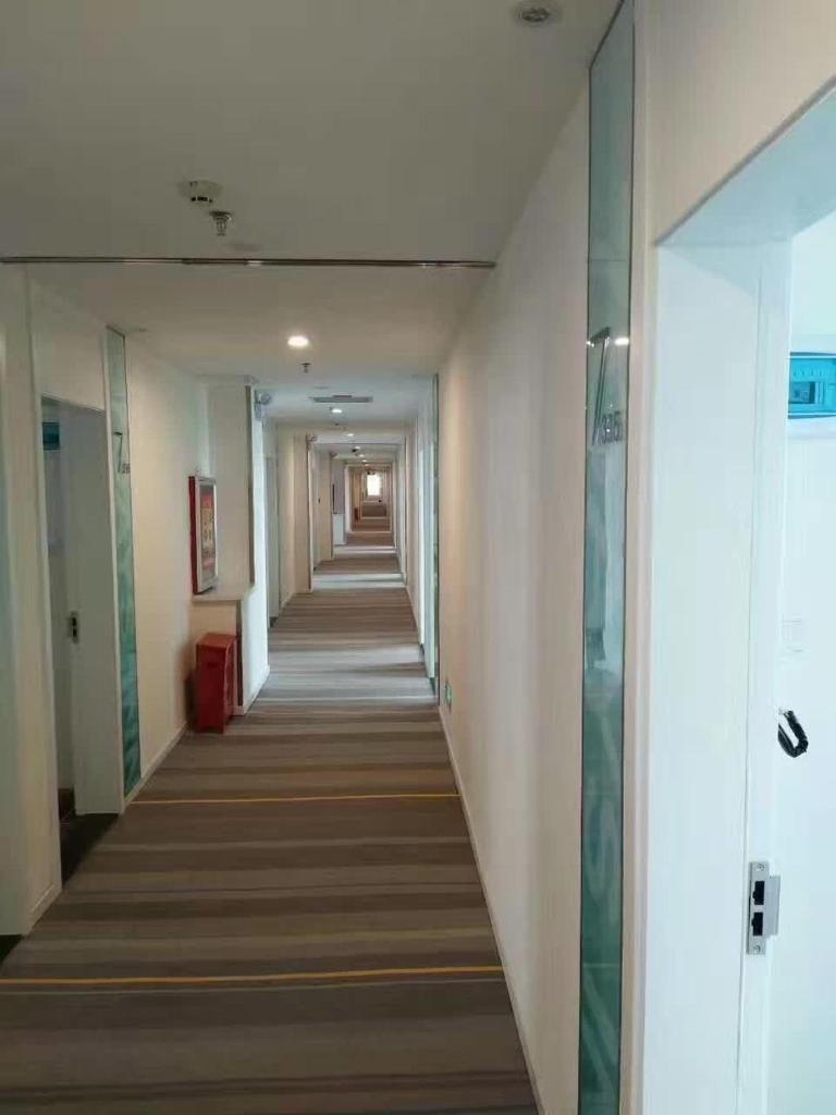 7 Days Hotel Urumqi Kashgar East Road Normal University Branch photo 4