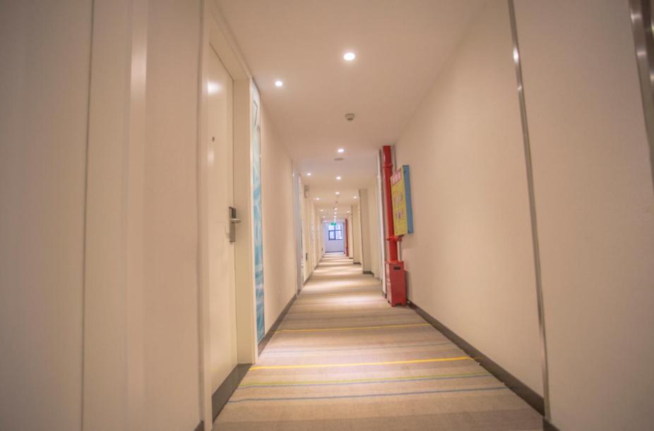 7Days Inn Huaihua Zhijiang Pedestrian Street Branch photo 3