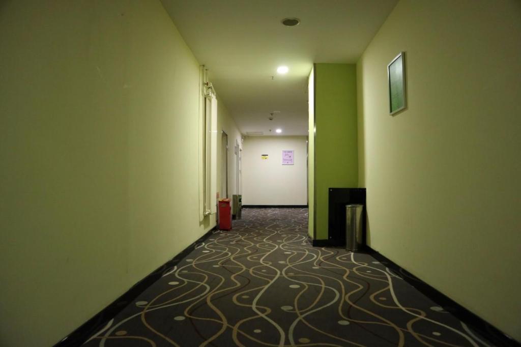 7Days Inn Changchun Hongqi Street University Town Nanhu Plaza Branch photo 1