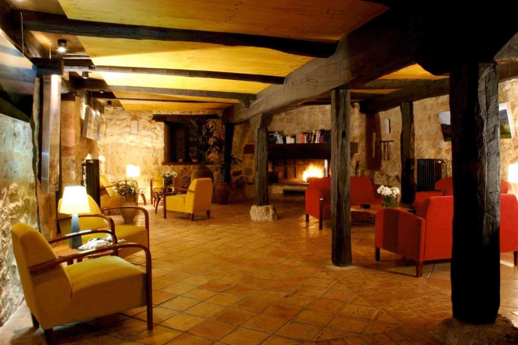 Hotel Posada Santa Maria la Real photo 4
