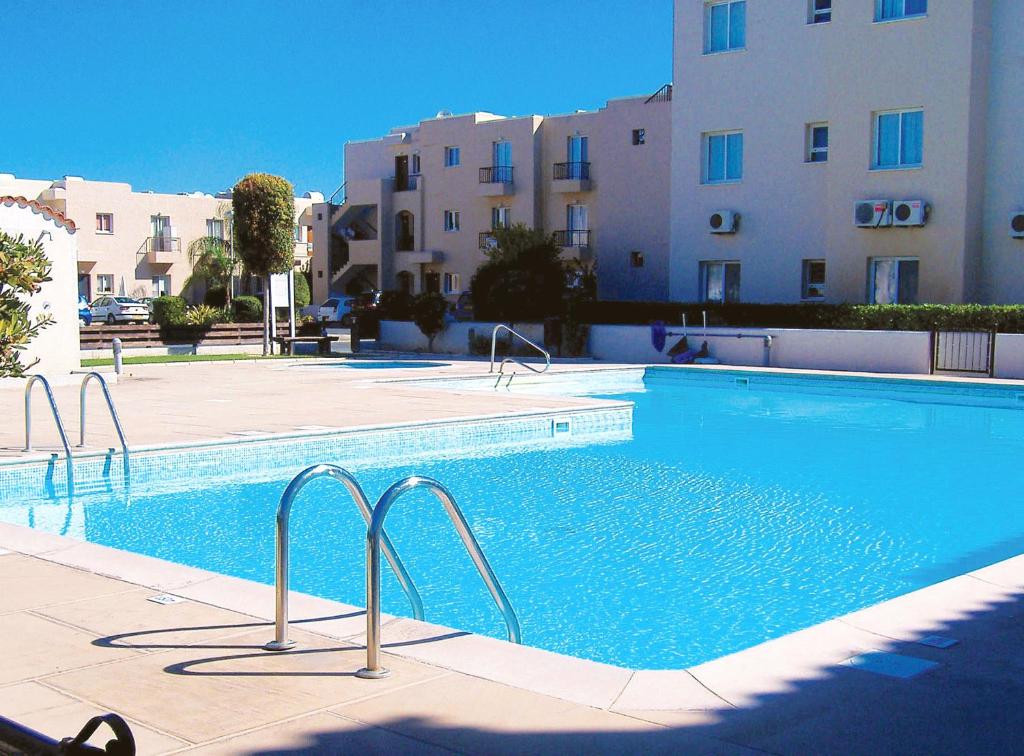 2 bedrooms appartement with shared pool and wifi at Mandria 1 km away from the beach